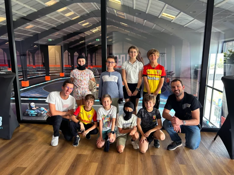 Stage de pilotage enfant au KHUB Arras karting : apprendre à piloter comme un pro dès son plus jeune âge