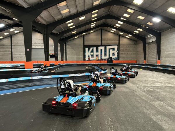 activité karting en famille au KHUB Arras Karting